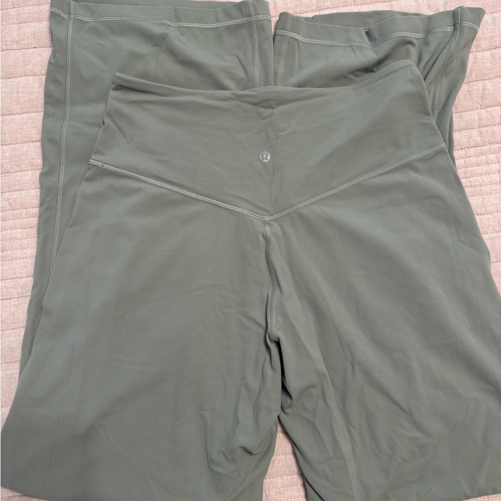 Lululemon High-Waisted Wide Leg Align Pants, size 8, Palm Court.